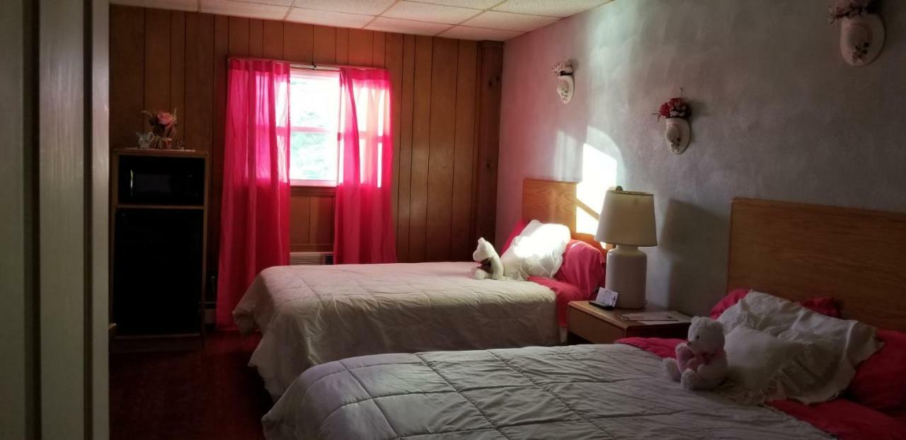 Pittsfield Motor Inn Eksteriør bilde